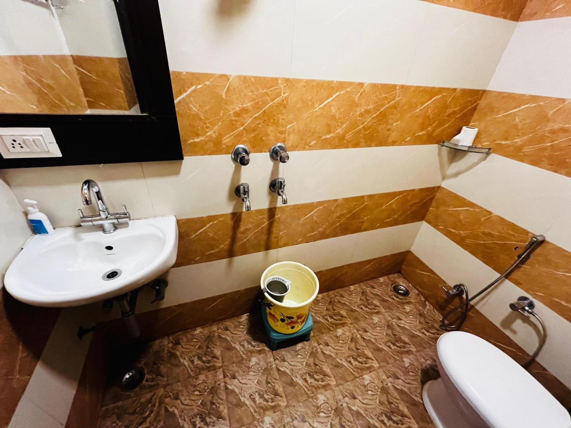 Ks Paying Guest House Варанаси Экстерьер фото