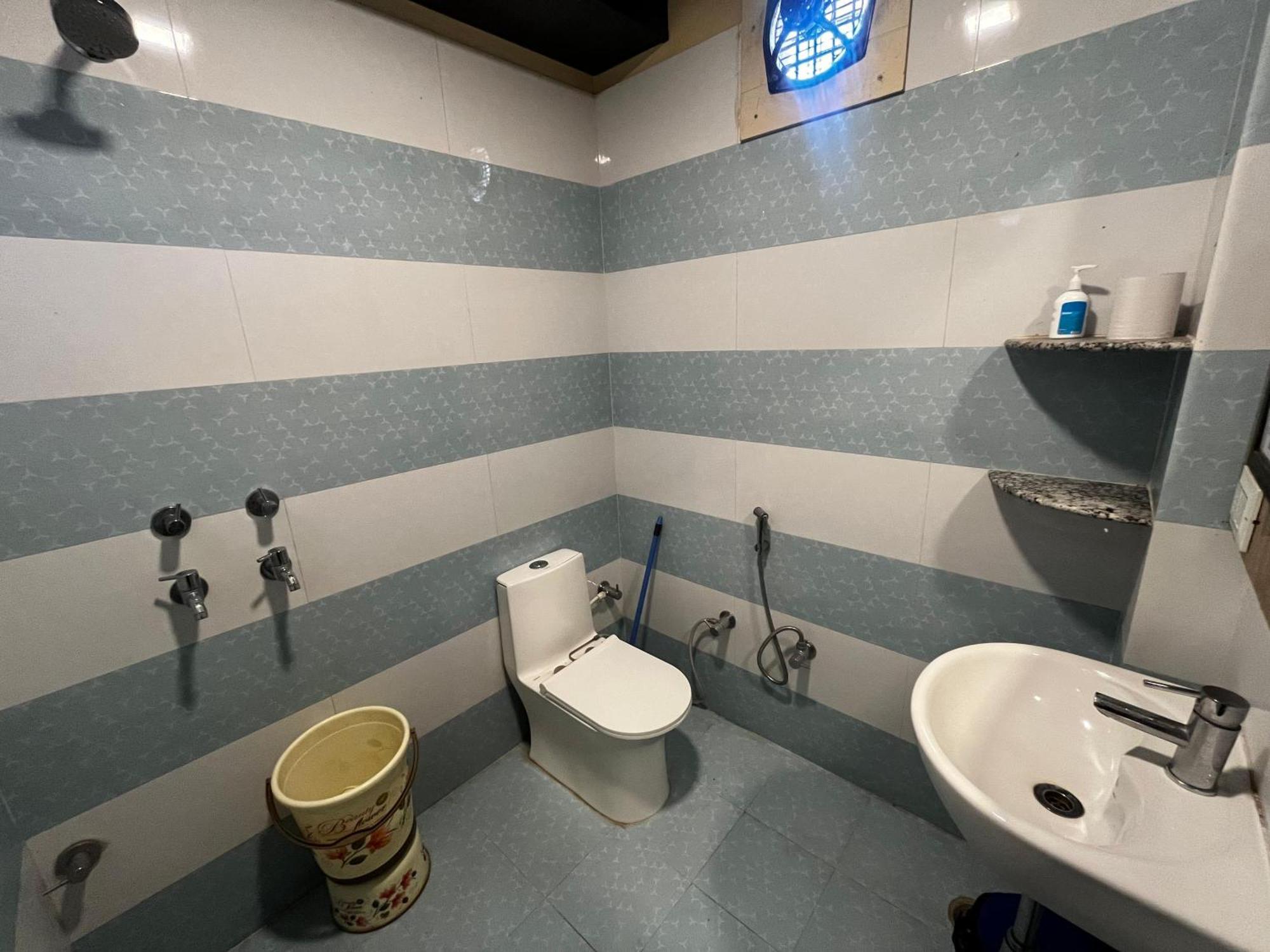 Ks Paying Guest House Варанаси Экстерьер фото